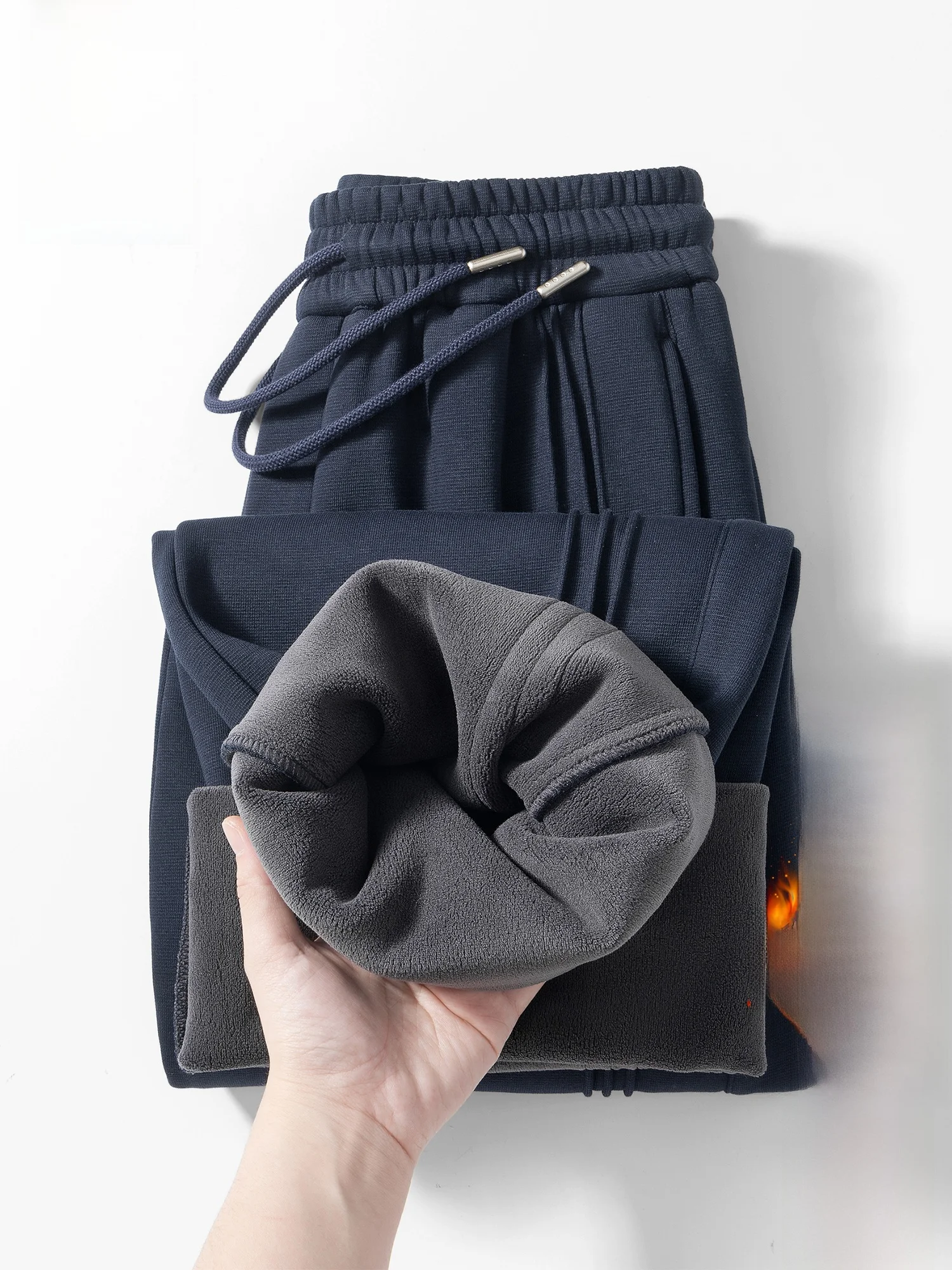 

Мужские спортивные брюки PaulFrank Fce на флисовой подкладке, зимние, теплые, свободные, прямого кроя, универсальные, удобные, из полиэстера.