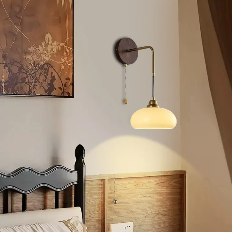 

Настенный светильник в средневековом стиле для спальни, орехового цвета, свет, роскошная гостиная, коридор, фон для входа, настенная прикроватная люстра