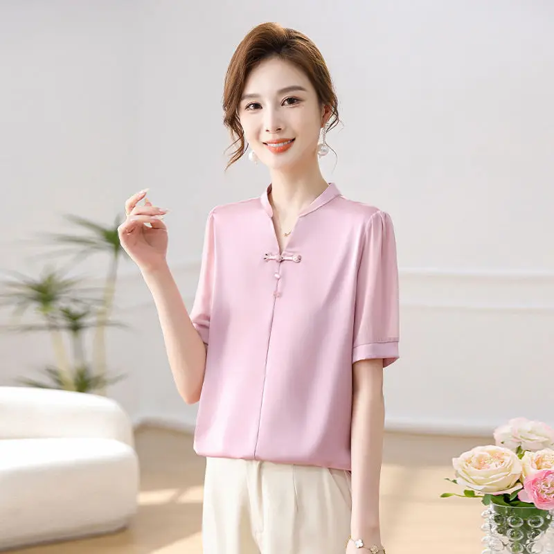 

Summer Middle Aged Chic Chiffon Blouse Loose and Simple V-neck Short Sleeved Top