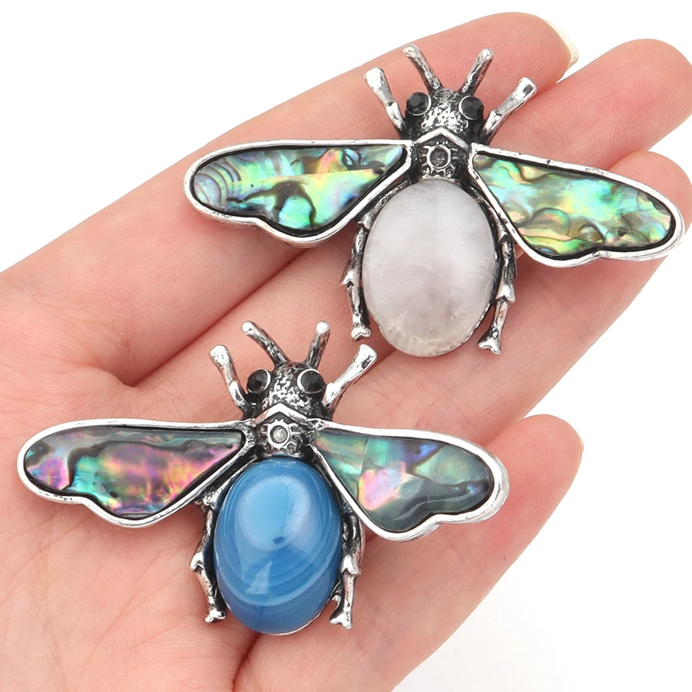 Nette Biene Form Brosche Anhänger 56x35mm Naturstein Shell Legierung Pins Charms Für Schmuck Machen DIY Halskette anhänger Zubehör