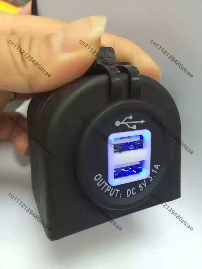 auto-marine-accessory-12v-24v-universal-usb-charging-socket-multifunctional-phone-charger-fit-for-car-yacht-and-bus