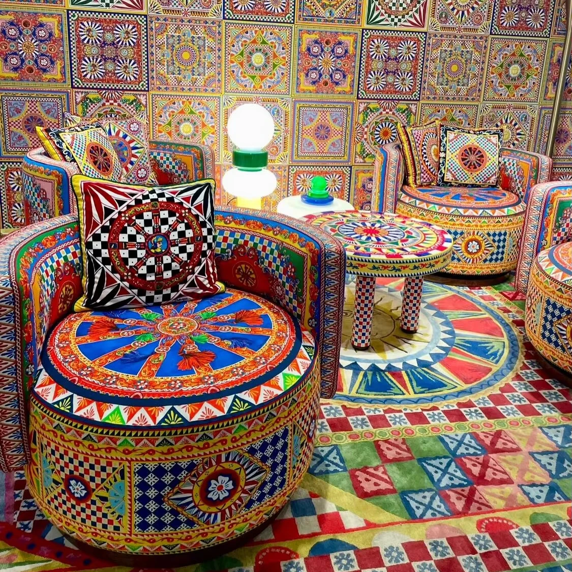 Classic Personalized Geometric Folk Elements National Style Pattern Fabric Chair Artistic Sense Leisure Single Sofa Swivel Chair