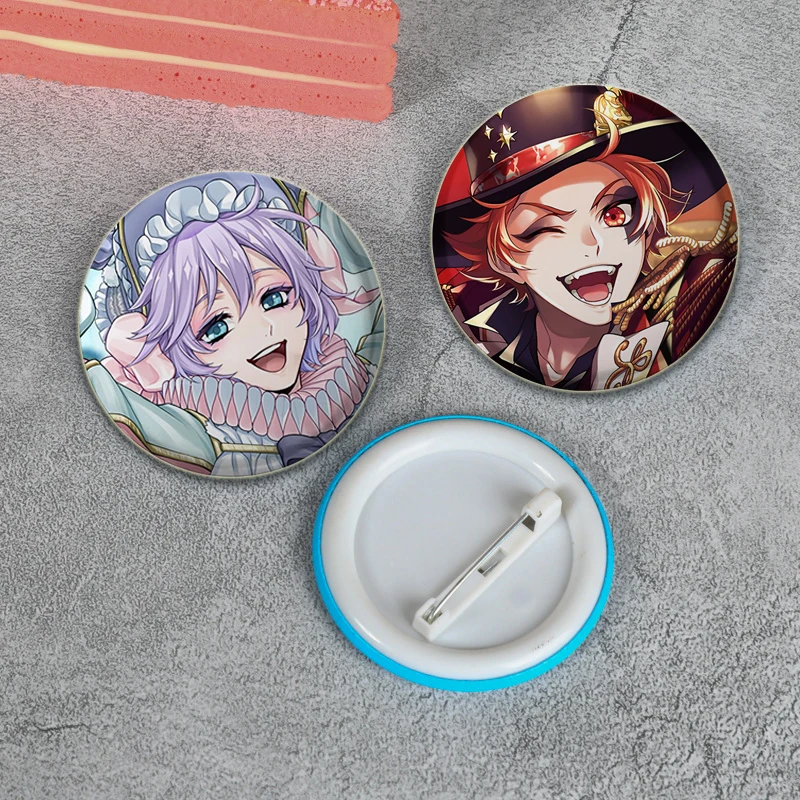 58/44/32mm Game Twist Wonderland Button Pin Creative Cute Anime Character Badge on Backpack Hat Decor Jewelry Accessories Gifts