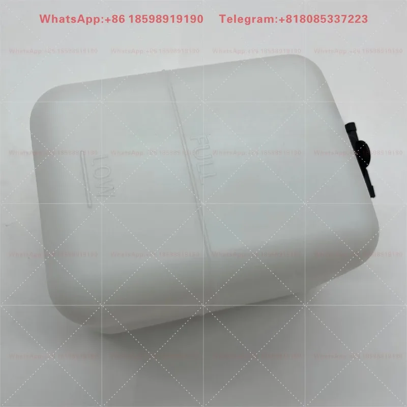 Auxiliary Coolant Expansion Tank Radiator Overflow Bottle For ZAX200 ZAX240 ZAX330 ZAX350 ZAX360 ZAX450 ZAX470 Excavator