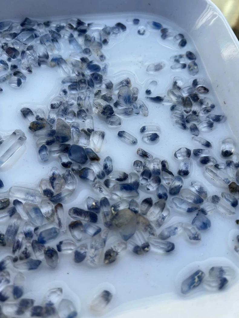 1-2ct Blue Dumortierite Crystal, Bahia, Brazil, Beautiful, Terminated
