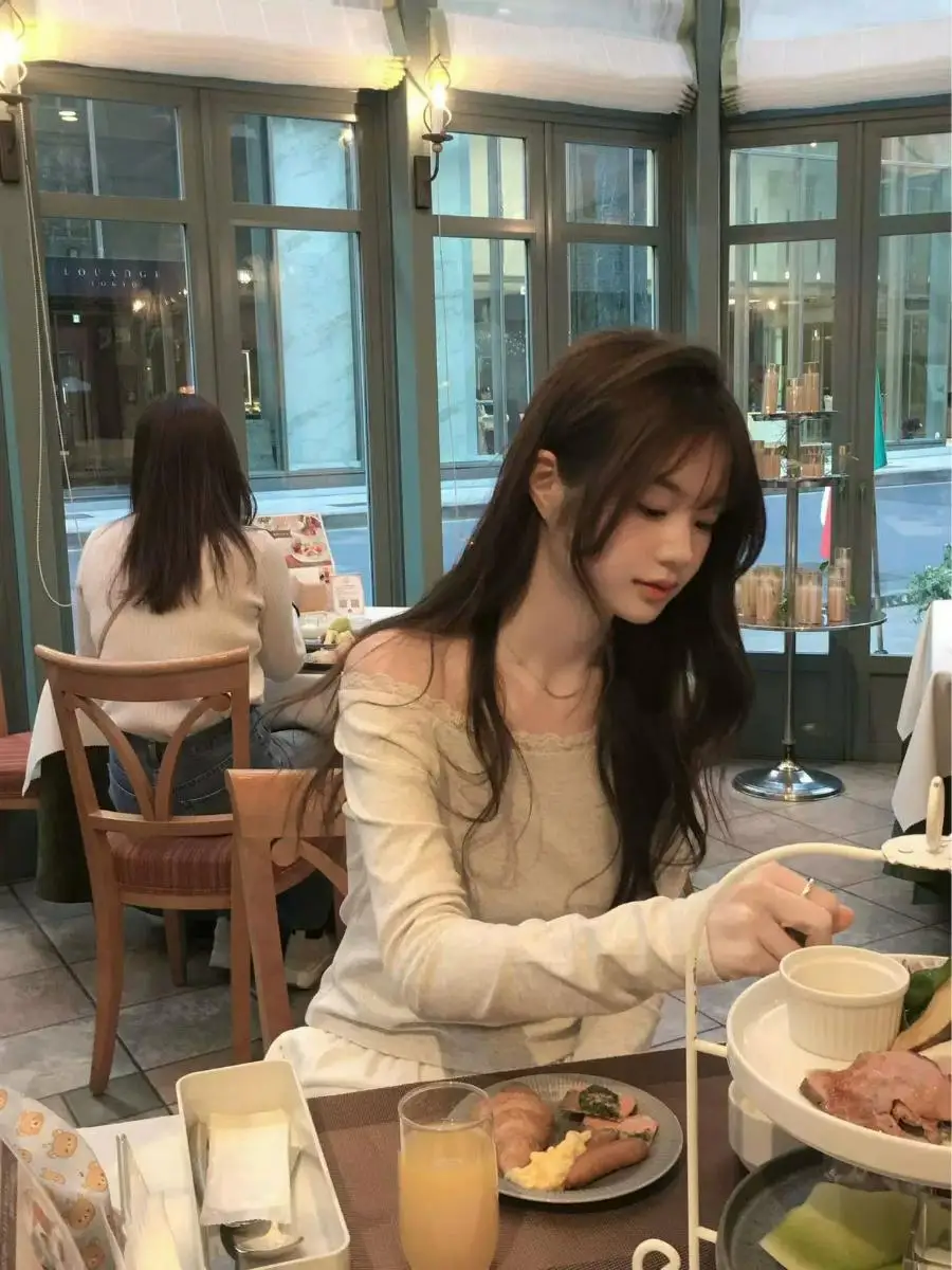 

Женская футболка с длинным рукавом Pure Desire, с открытыми плечами, кружевной отделкой, на одно плечо, из хлопка, в повседневном стиле, летний топ