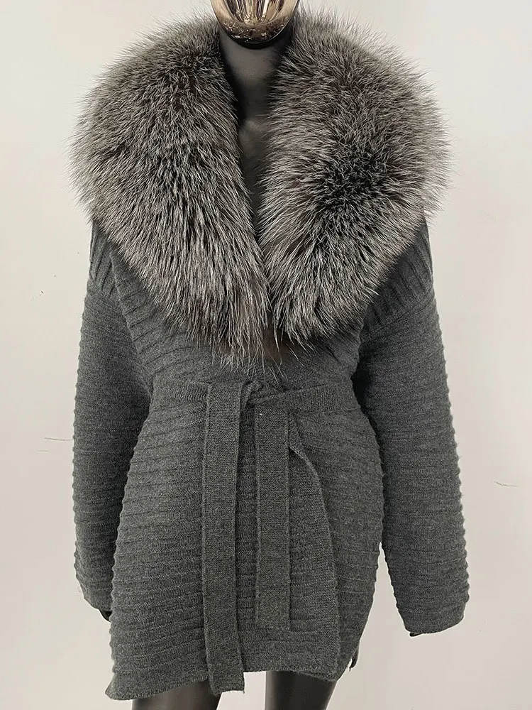 2025 جديد ربيع الخريف النساء الملابس ريال فوكس الفراء طوق سترة حزام الموضة تريكو الإناث المتضخم سترة مشغولة من الصوف