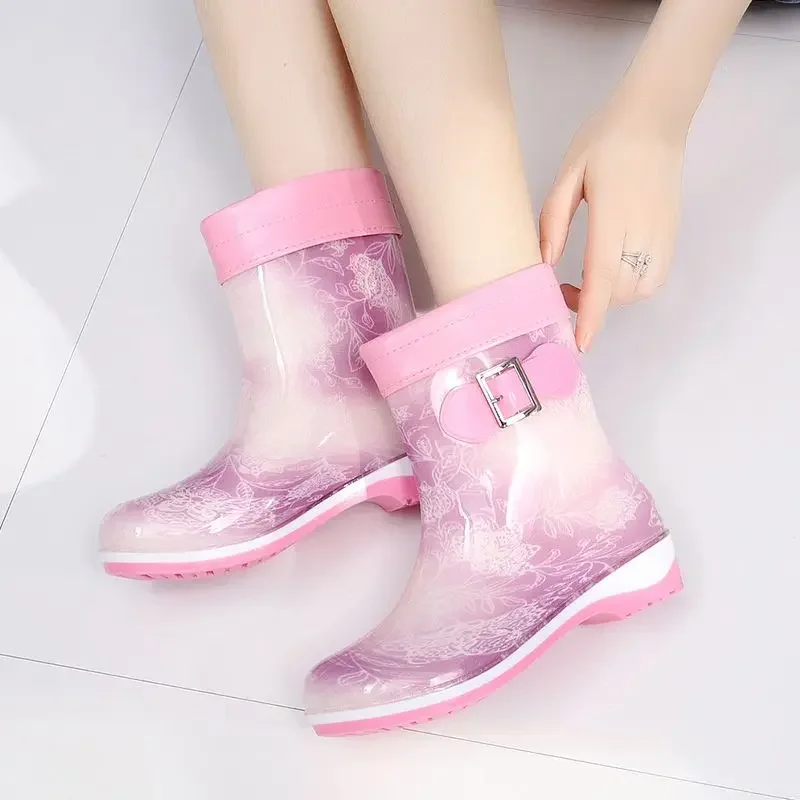 Vier-Jahreszeiten-Regenstiefel für Damen in der Mitte der Wade, wasserdicht, mit Thermo gefüttert, rutschfest, Größe 33, isolierte Gummi-Schuhüberzüge für den Winter