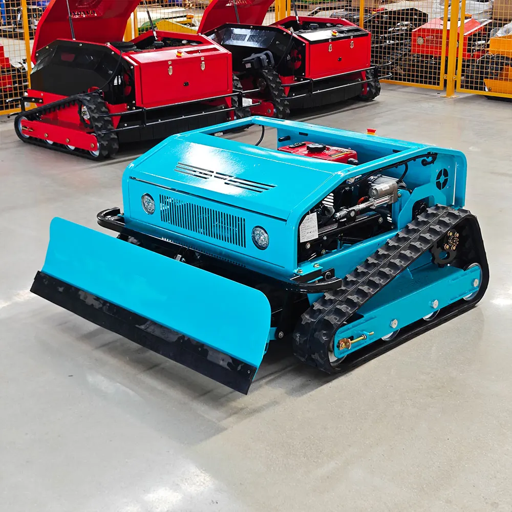 جزازة العشب التي يتم التحكم فيها عن بعد مع ملحق محراث الثلج، جزازة العشب الروبوتية ذات المنحدر العادق المطبق على حديقة الحديقة