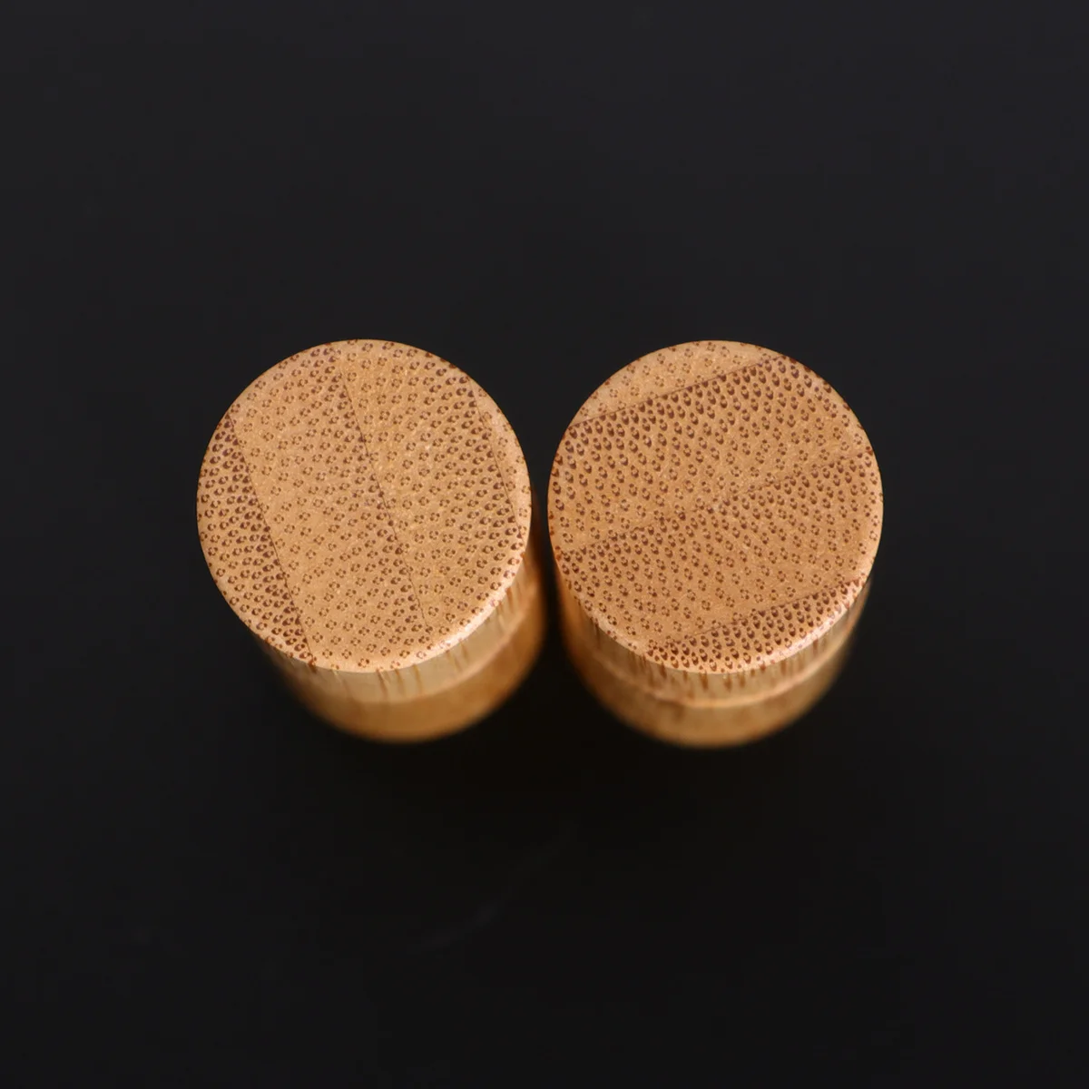 

6Pcs Essential Oil Roller Bottles Bamboo Durable Portable 5ml Travel Perfume Bottles Leak Proof Refillable Essential Oil Roller