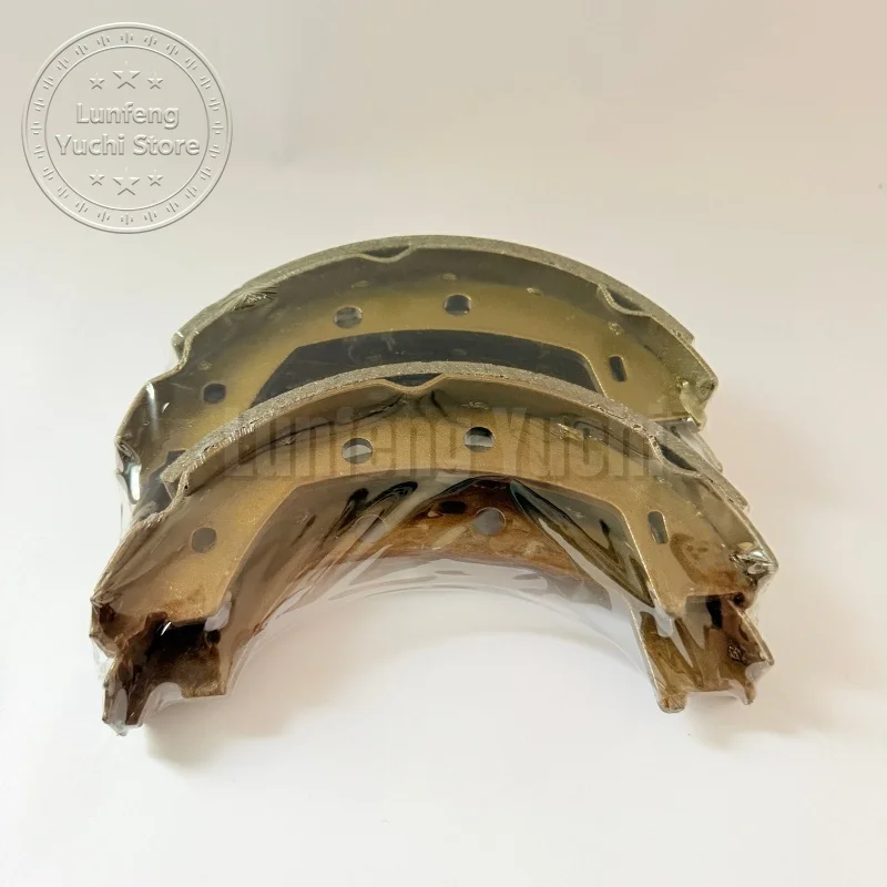 

LR001020 - Parking Brake Shoe Set For Land Rover Freelander 2 (L359)
