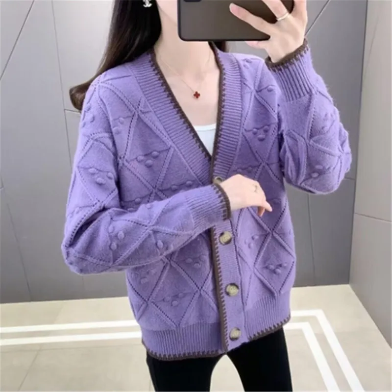

Korean Fashion Contrast Color Single Breasted Knitted Cardigan Female V Neck Long Sleeve Loose Knitwear Sweater Coat Women W1001