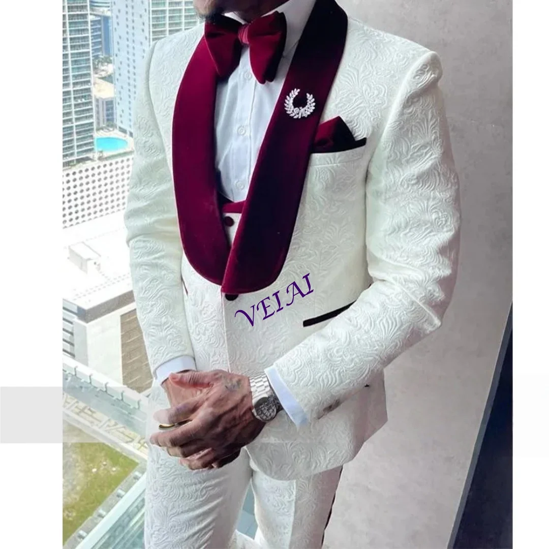 Slim Fit Boutique Beige Men's Tuxedo 3 Piece Set with Peak Lapel Blazer Vest And Pants - Customizable Grooming Suit for Homme