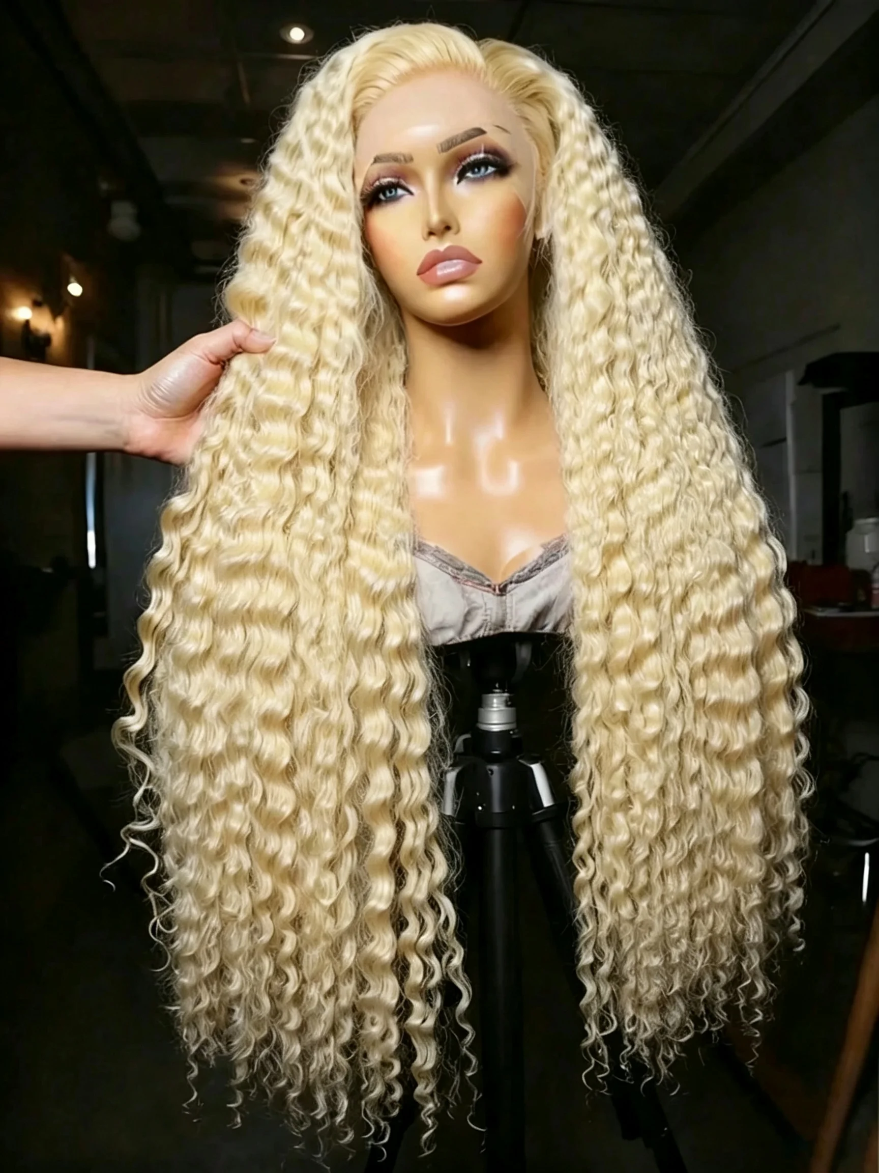 250% Density 613 Honey Blonde Lace Front Wigs Human Hair Wigs 13x6 Deep Wave HD Lace Frontal Wigs 13x4 Hd Transparent Lace Pre Plucked Curly Wave Wigs for Women