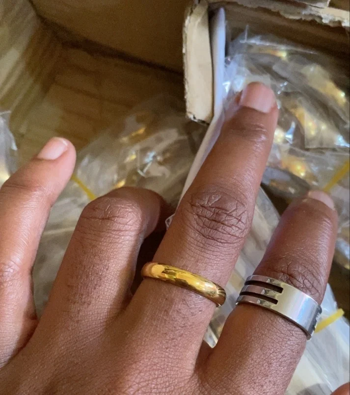 Anillo chapado en oro amarillo de 18k para hombre y mujer, sortija Simple de 24k, larga duración, no se decolora, 999