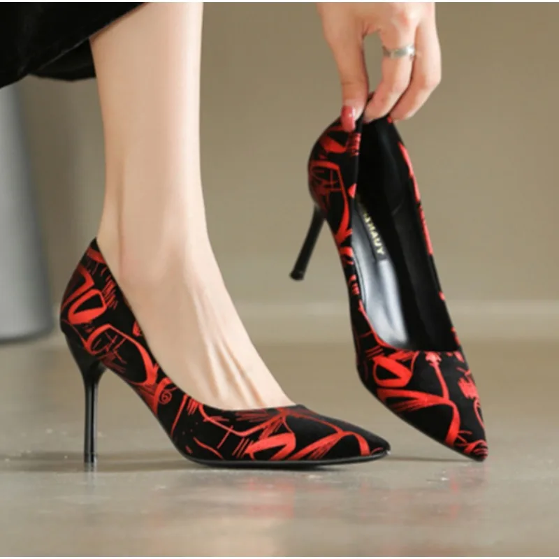 

2025 New Summer Women's Shoes Pumps Pointed Toe Heels Sexy Elegant Party Sandals Luxury Stiletto Footwear Vintage Gold