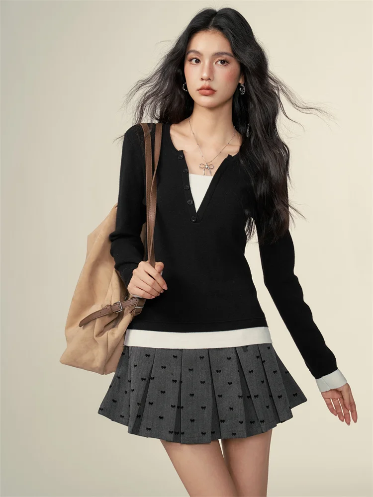 

Comfortable Blo Color Long Sve Women's Top Faionable Fake Two-Piece Polyester Blend Knitted Sweater by CHILL ZOEY