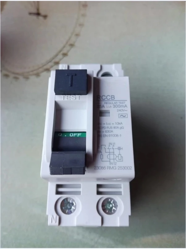 Electromagnetic leakage protector switch 2P-25A-300mA-220AC circuit breaker RMG253002