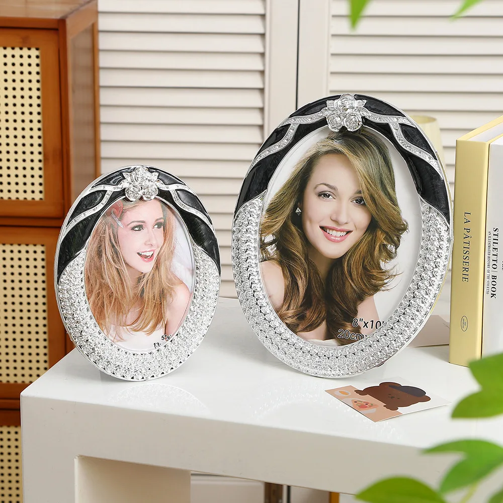 7/10 Inch European-style Vintage Oval Photo Frame Display Stand. Unique Heavy-duty Metal Resin Decoration For Living Room Office