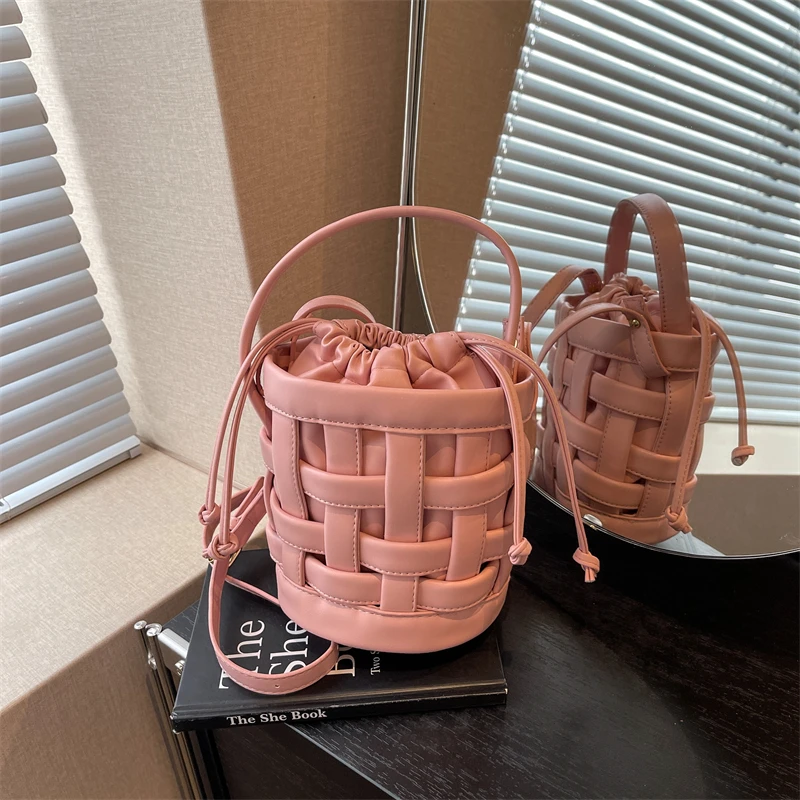 Hollow Out PU Bucket Hand Bags Solid String High Quality Shoulder and Crossbody Bags for Women 2024 Fashion Designer Style