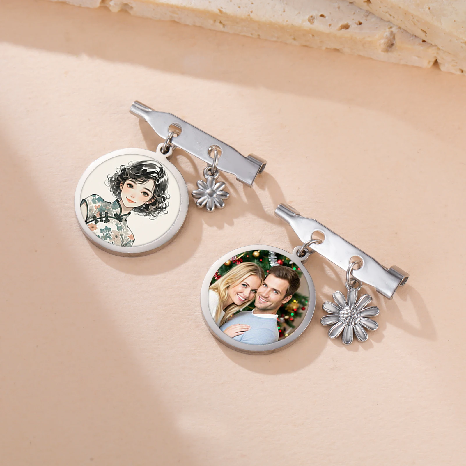 Sipuris-broche con foto personalizada, alfileres de moda personalizados de acero inoxidable, insignia, placa con nombre, joyería, regalos de boda, venta al por mayor