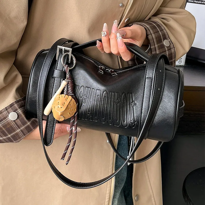 

Fashion Cylindrical Women's Shoulder Bag Luxury Designer Handbag Multifunctional Retro Letter Underarm Bag Backpack With Pendant