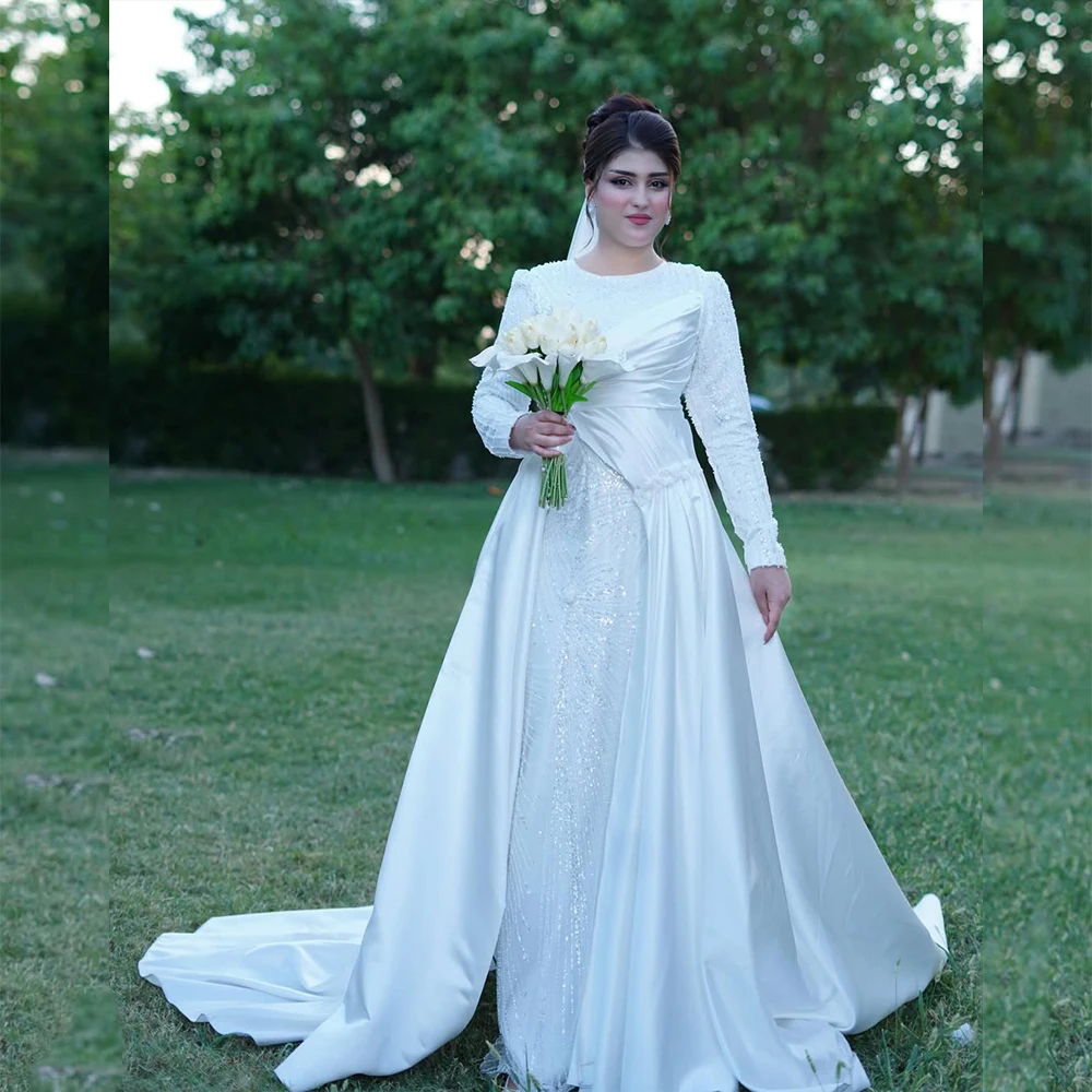 

Pluse Size Wedding Dresses White O Neck Long Sleeve Women Dress A Line Sweep Train Beading Sequined for Bridal Gowns Customized