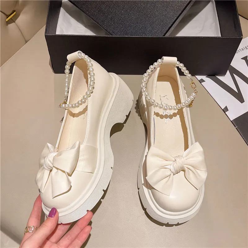 Women Shoes Autumn Female Footwear Bow-Knot Pearl Decorateion White Sneakers Oxfords Fall New Dress Butterfly Beading Leather