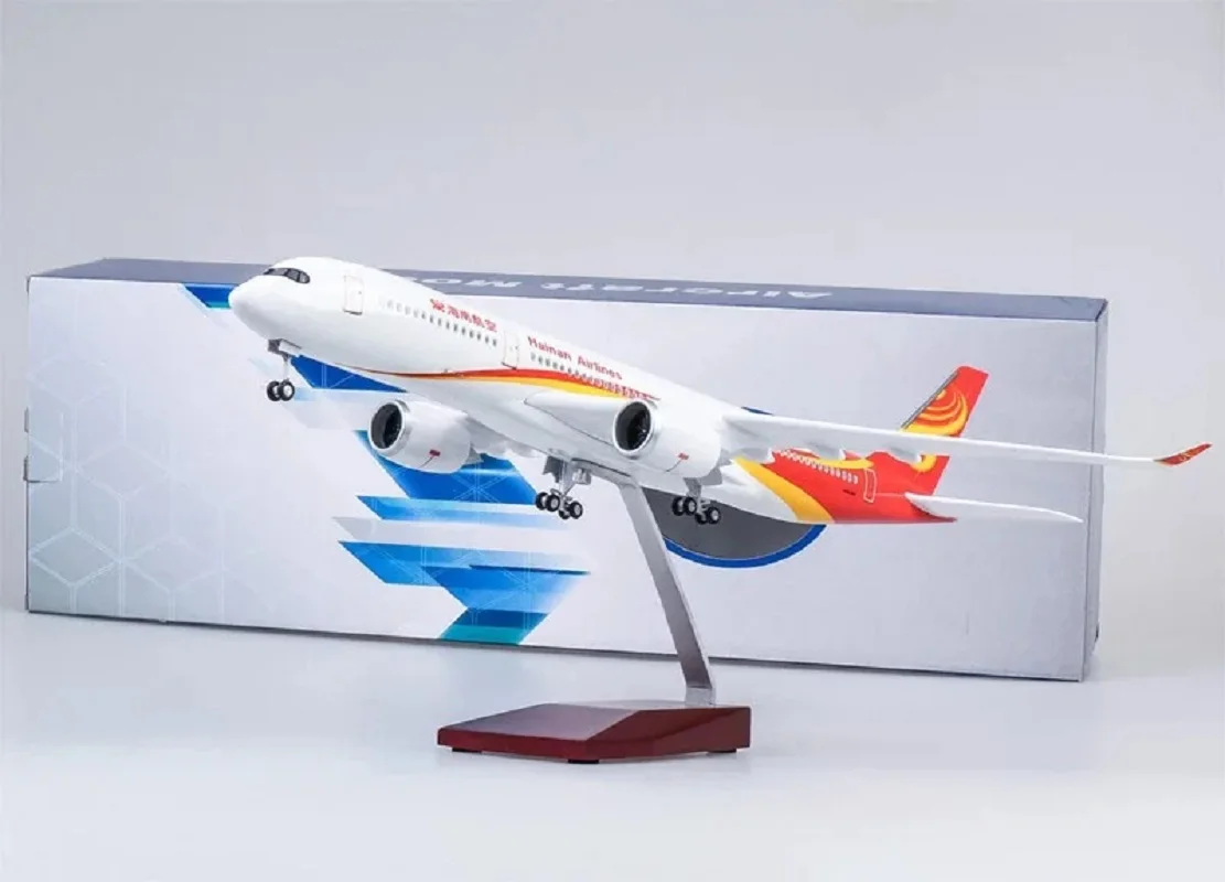 Scale Aircraft 47cm Airplane Model Hainan in China Sea Airlines A350 Plane Model Adults Fun Diecast Airplanes With LED Light Gif