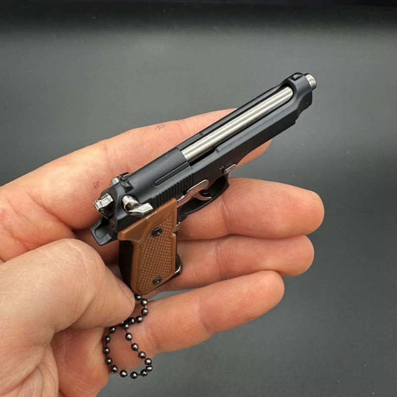 1:3 Scale Alloy Pistol Keychain Mini Toy Gun Model Metal Keychain For Adult Kids Christmas Gift