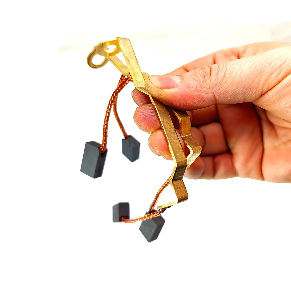 

7 * 12.5 * 20 forklift accessories 0009718153 Electric forklift accessories steering carbon brush