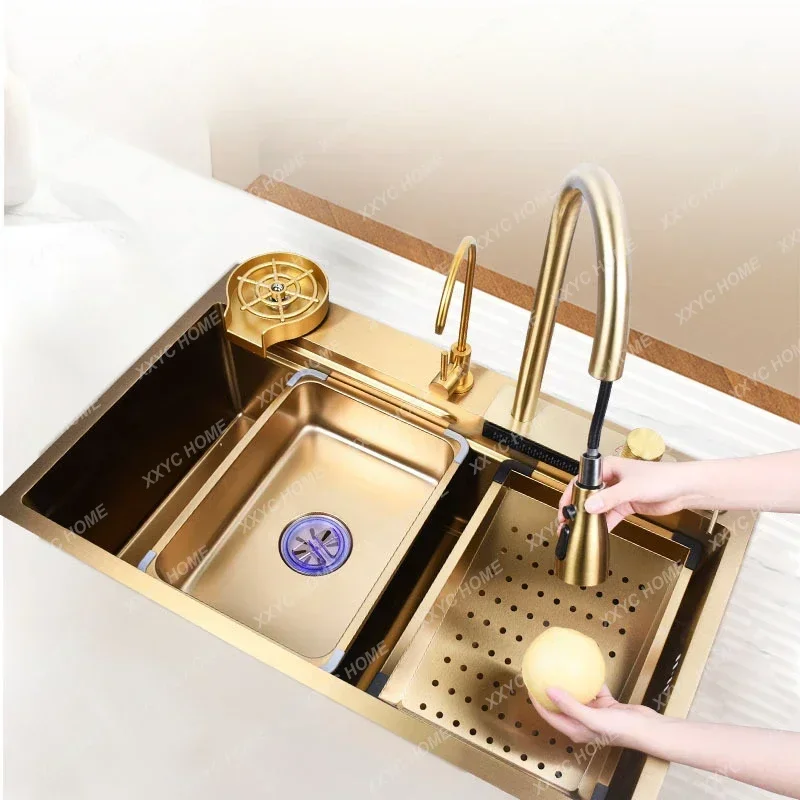 

Golden Flying Rain 5-Hole Full Configuration Set Stainless Steel 304 Kitchen Sink Vegetable Basin