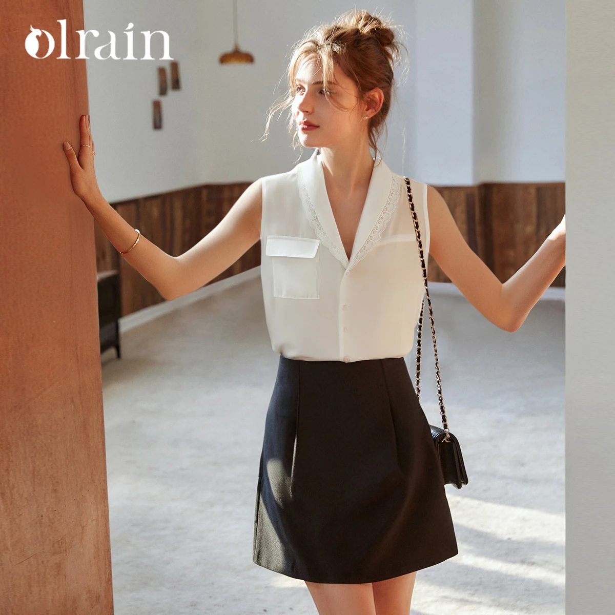 

OLrain Women Elegant Blouses French Ashion Beige Temperament Lace Stitching Sleeveless Shirt Summer 2025 Ommuter Top O57XC98616