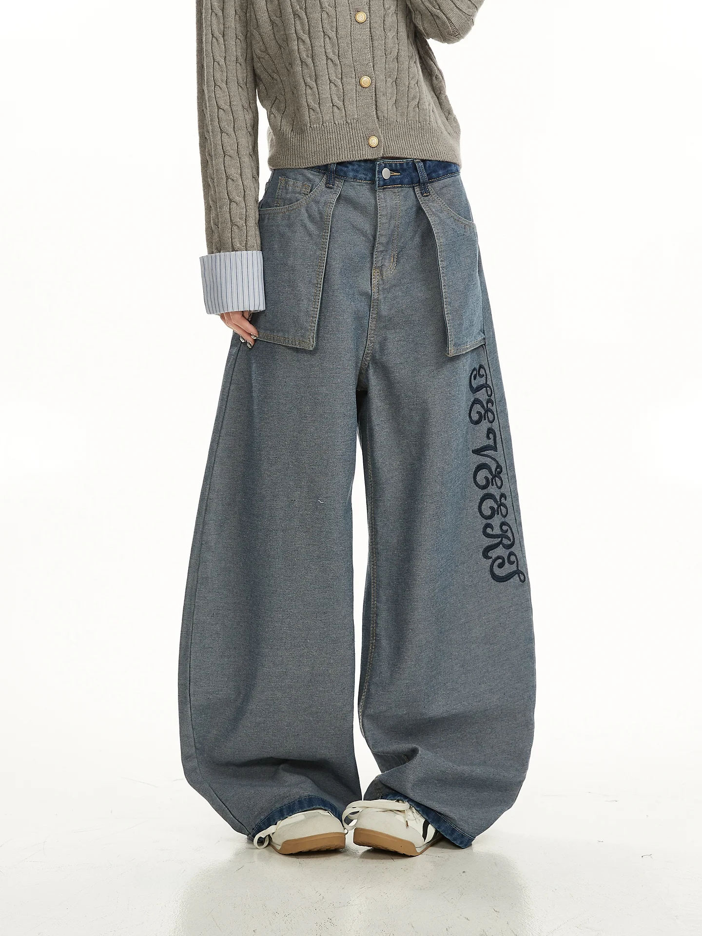 

Повседневные свободные широкие брюки-джинсы женские с вышивкой букв и дизайном в виде ножа, модные, брендовые, из смесового хлопка и полиэстера