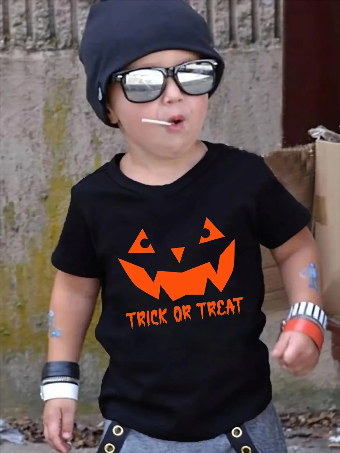 Halloween boys' T-shirt trick or treat letter print mouth pattern print soft and fashionable round neck short sleeved top