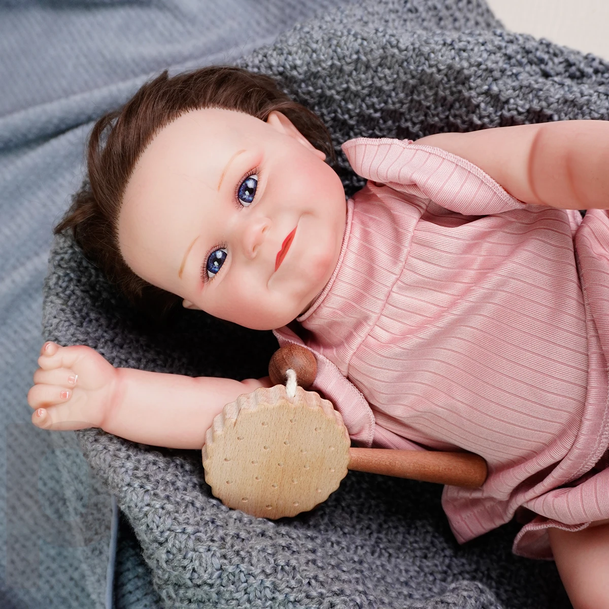 

A Lifelike Newborn Baby Doll with A Soft Body and The Ability To Pose As A Gift Toy Suitable for Children Art Collection Doll