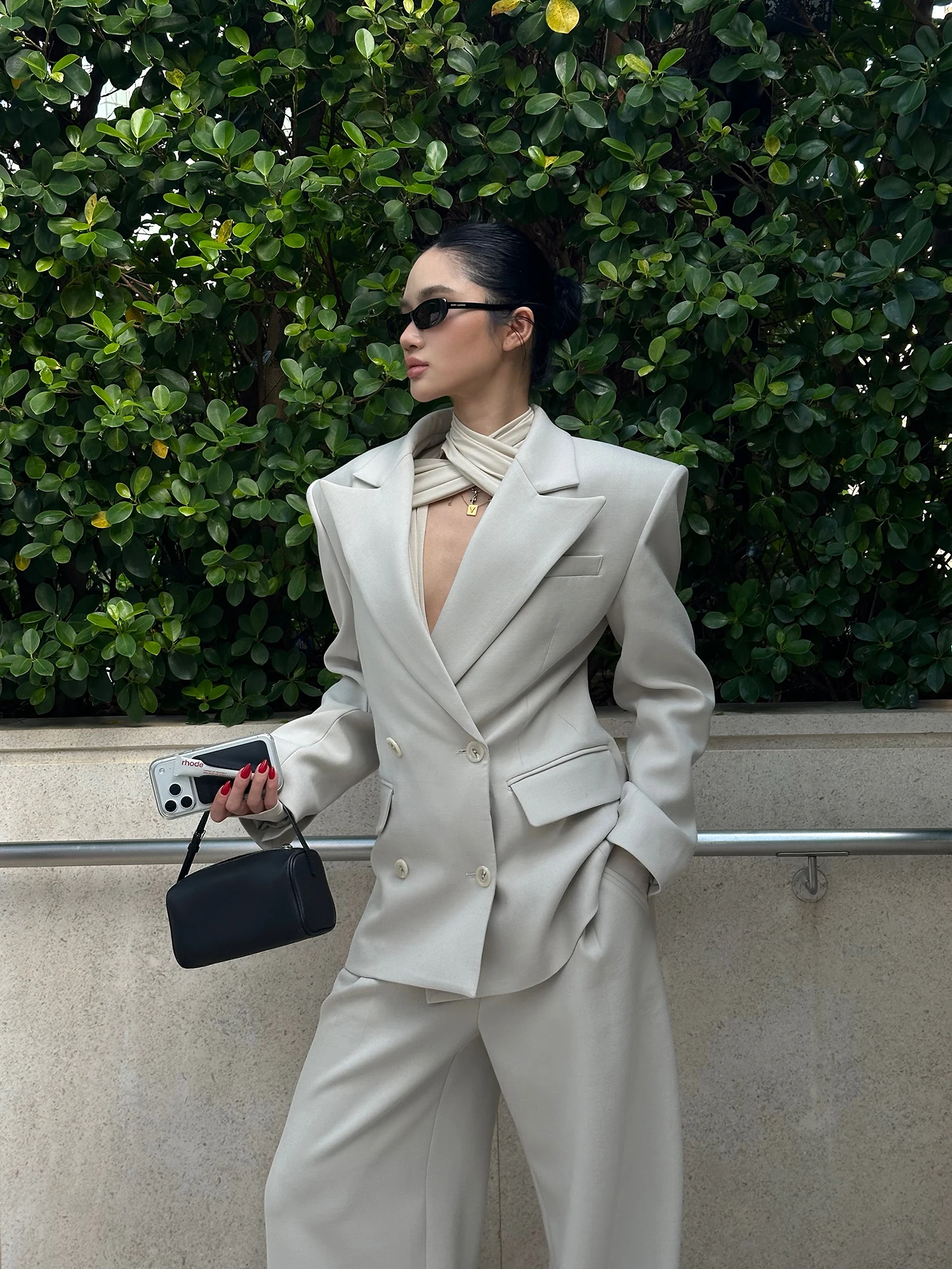 

Modern White Shawl Collar Suit Set Women's Shoulder Pad Slimming Commute Loose Outerwear Polyester Blend Business Casual