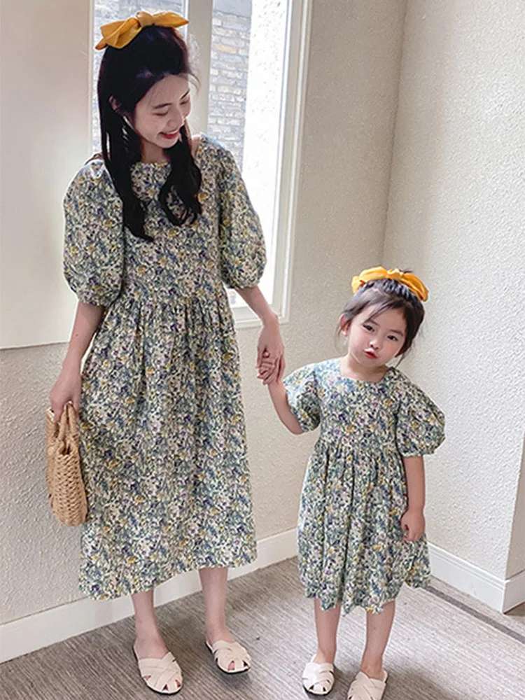 

Parent-child Summer Dress New Girl's Dress Korean Version Floral Mother-daughter Dress Mother-daughter Princess Dress Trend 4-6y