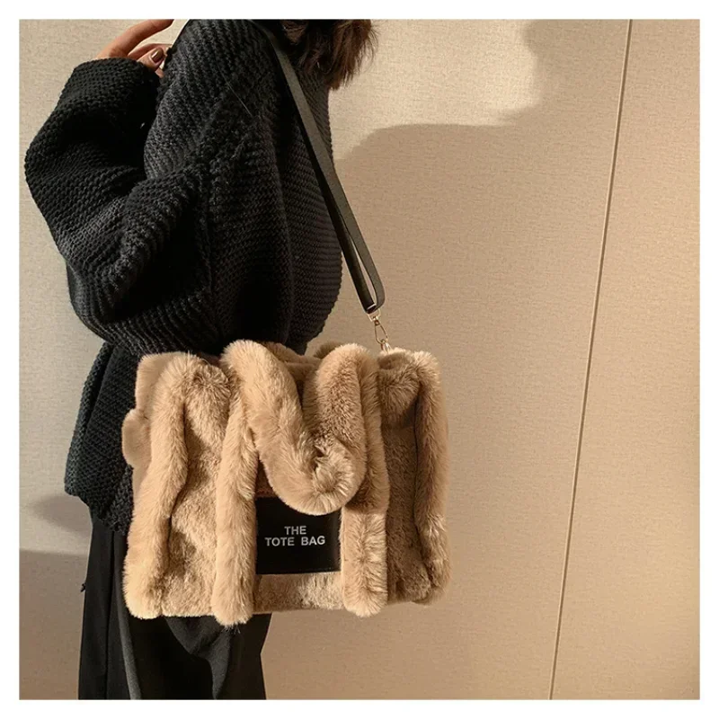 Fashion Faux Fur Tote Bag for Women Luxury Designer Handbag Winter Plush Shoulder Bag Crossbody Bags Large Capacity bolso mujer