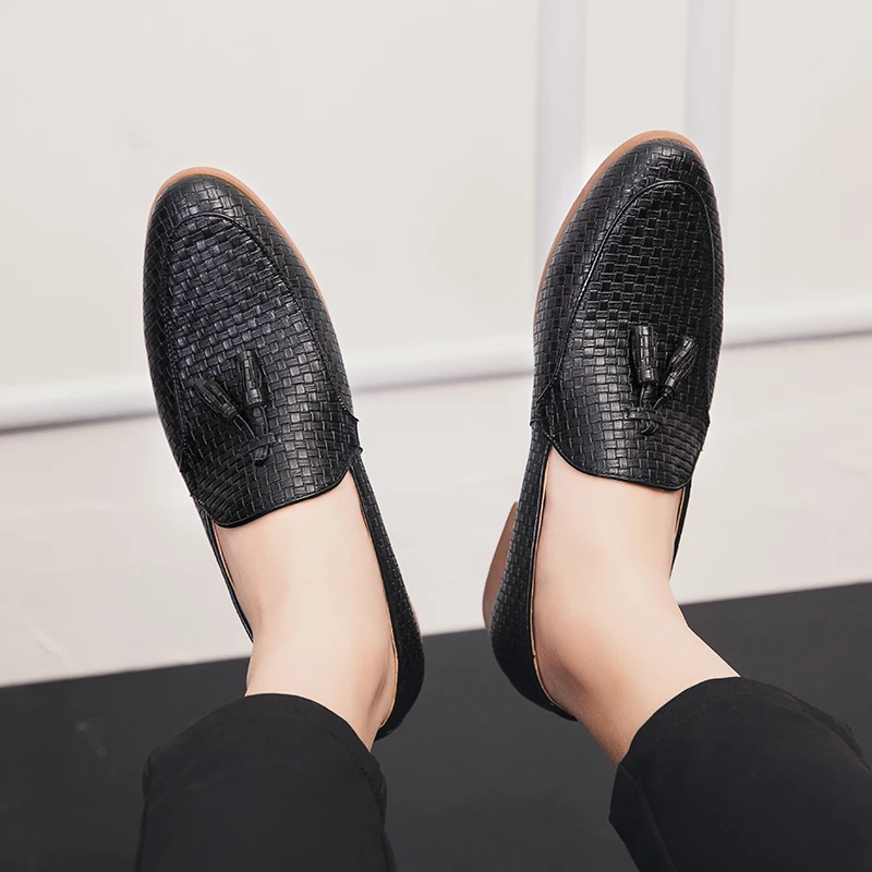 New formal men\'s loafers Classic and versatile design styles Outdoor leisure business party Hairstylist adult nightclub shoes