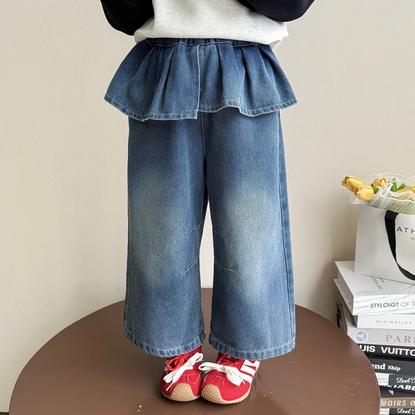 Girls Korean Fart Curtain Jeans 2026 New Spring Children Super Good-looking Fashionable Straight Leg Pants Versatile