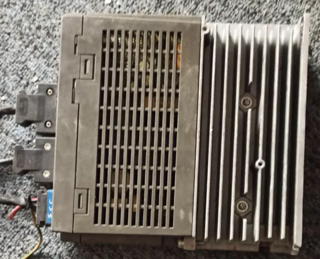 Used 400W drive, RYC401D3-VVT2, feature packed