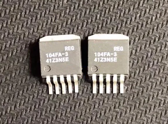REG 104FA-3    REG104F    TO263    (Product quantity: 1 pieces)