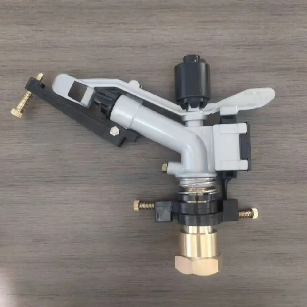 Efficient Adjustable Rocker Spray Applicator Rotating Irrigation Sprinkler For Garden Farm Turf Watering Tool