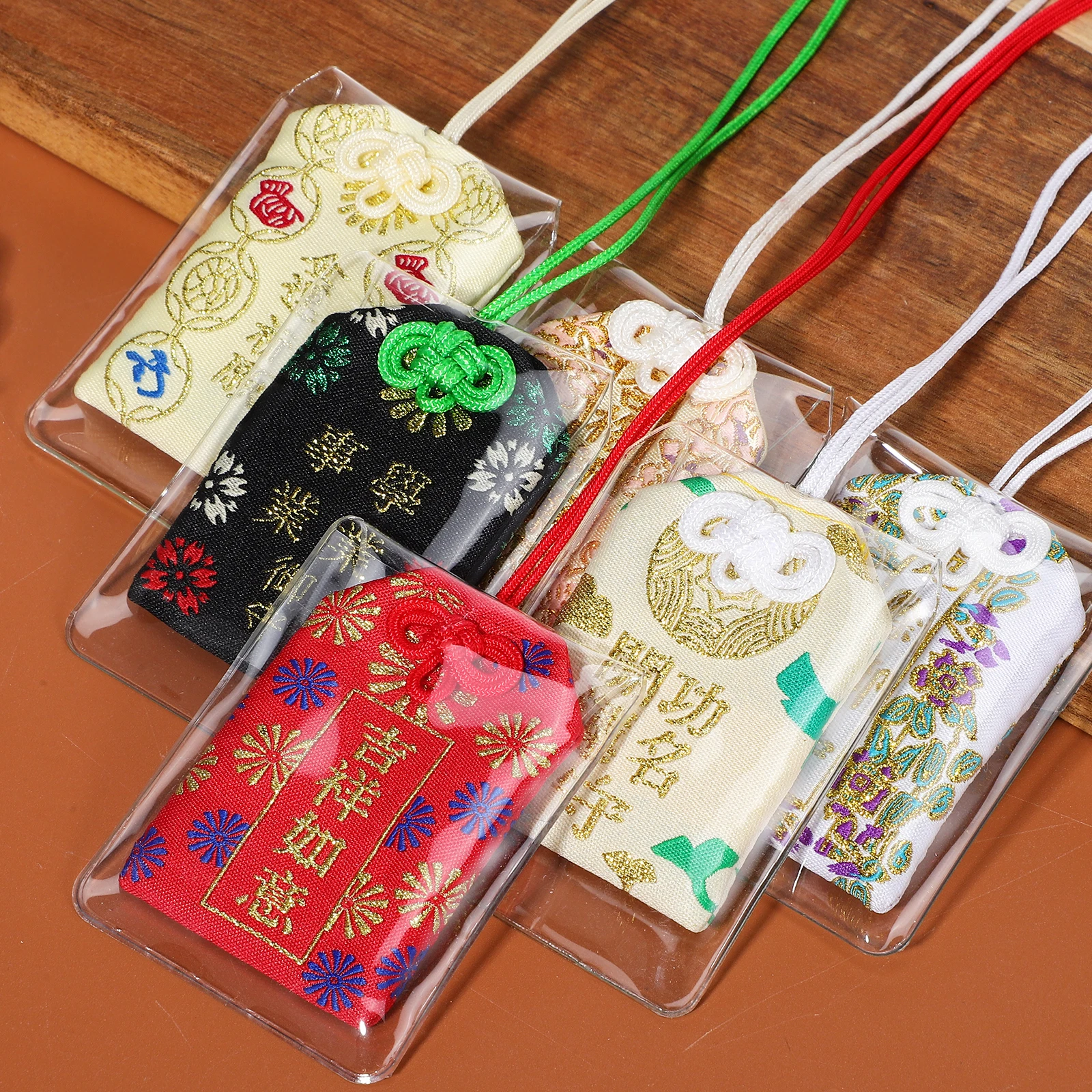 

6 pcs Japanese Omamori Charm Fabric Good Luck Pendant with Rope for Car Home Office Japanese Style Blessing Bag Lucky for Gifts