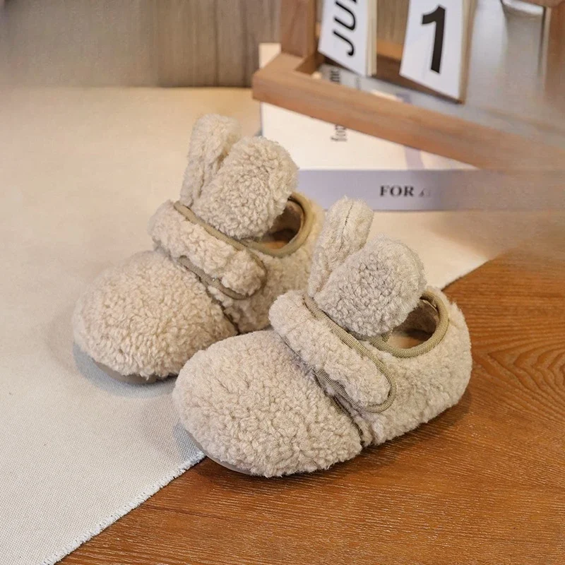 

Новинка 2023 года, детская плюшевая обувь, милая зимняя хлопковая обувь с мягкой подошвой для малышей, уличная однотонная детская модная теплая обувь
