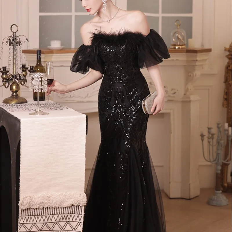 

Adult female light luxury niche high-end black banquet host human art test perfect dress