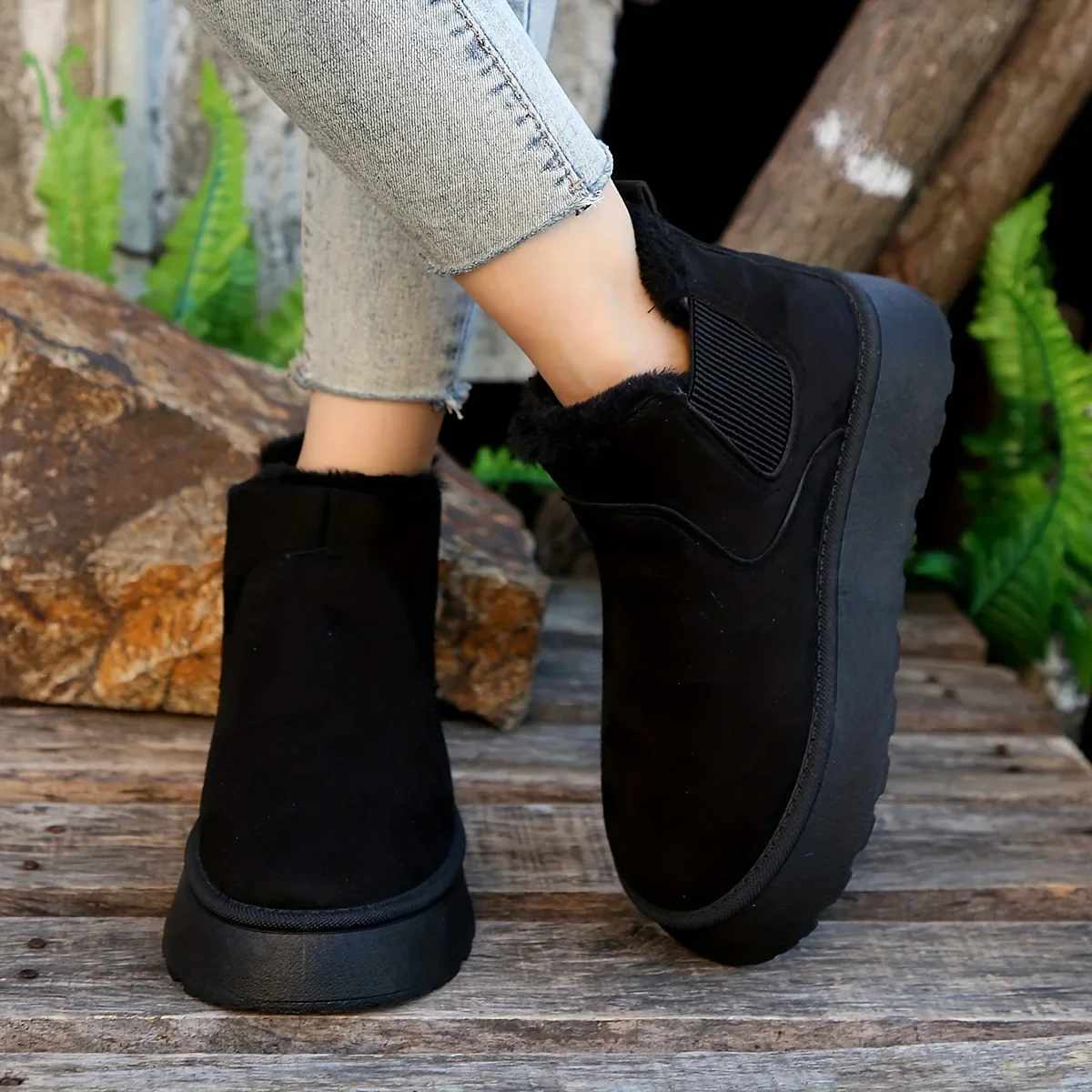 Winter Women Short Plush Warm Snow Boots Casual Shoes New Suede Fur Chelsea Ankle Boots Flats Platform Ladies Shoes Botas
