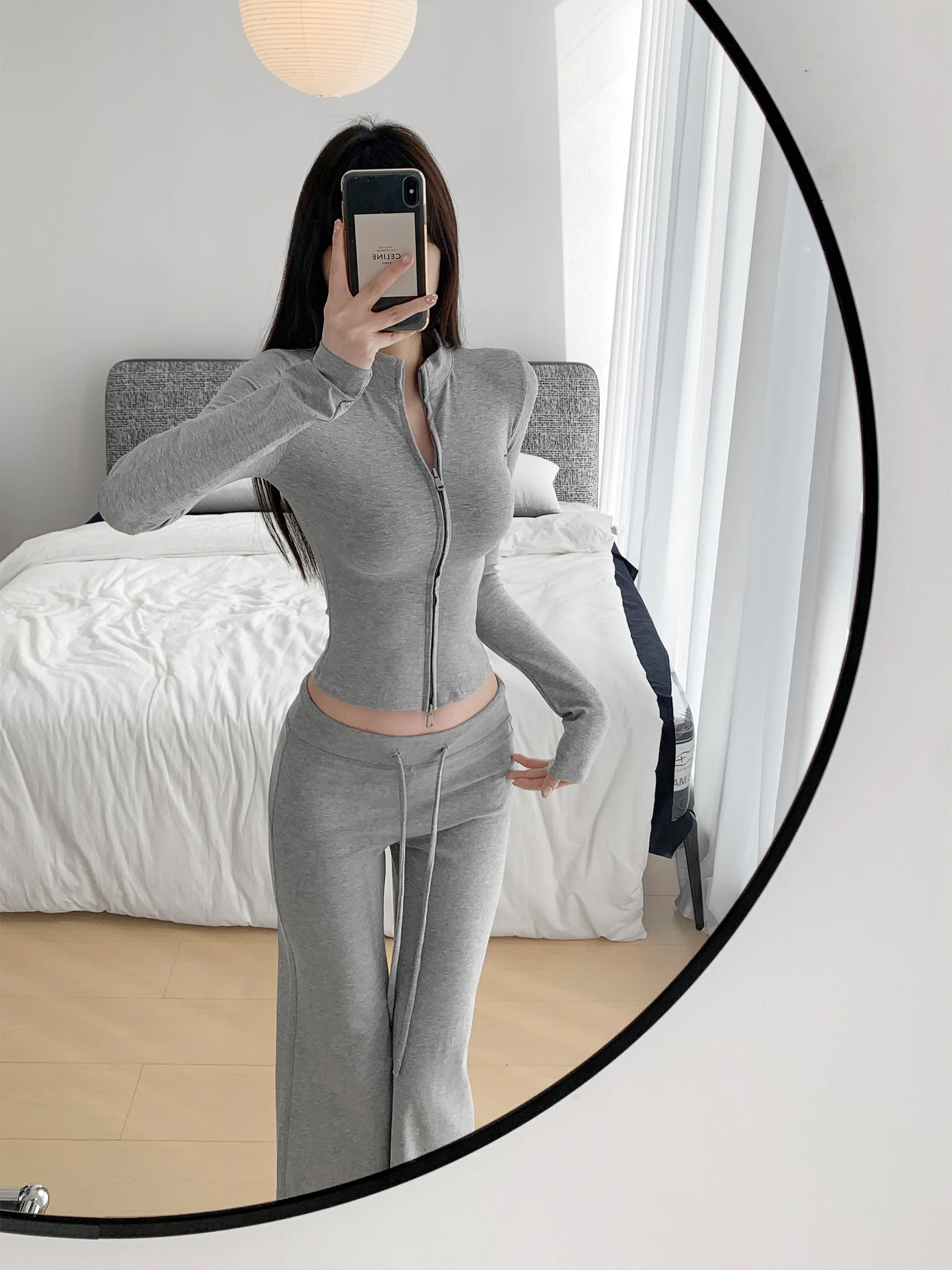 Zhang Zi  Spicy Girl Set Grey Ribbed Cotton High Waist Flared Pants Long Sleeve Casual Sportswear Two-Piece Spring Outfit