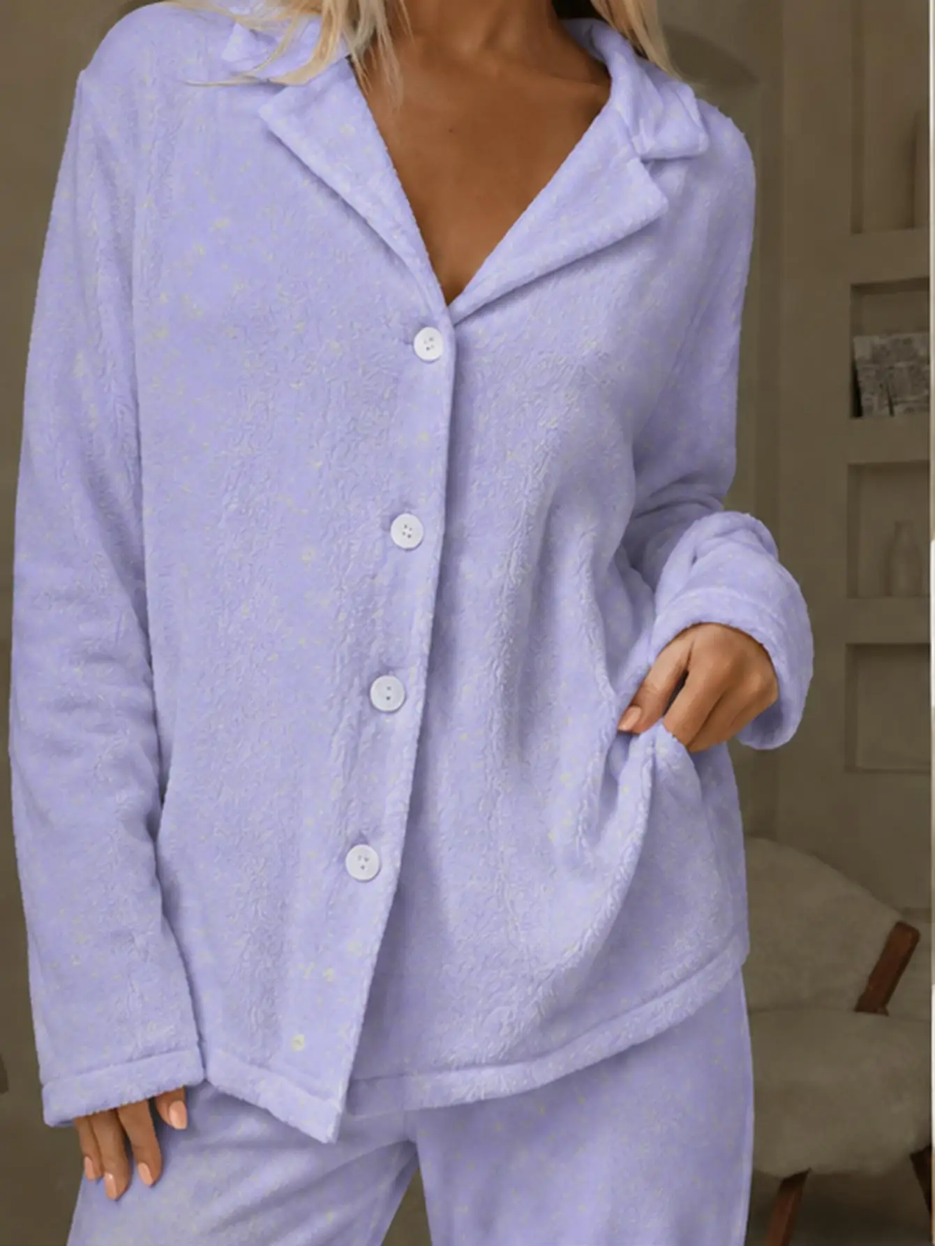 lus Size Women Coral Fleece Sleepwear Top, Light Purple Tiny Dot Print Lapel Button, Soft Warm Ladies Homewear with Side Pockets